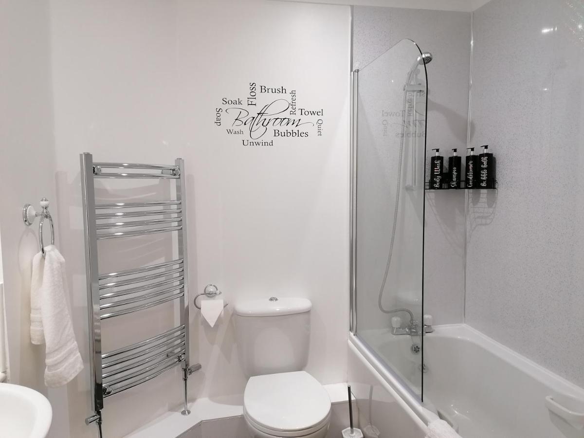 Luxury Modern 2 Bed Apartment, Free Undercroft Parking For 1 Car Southampton Eksteriør bilde