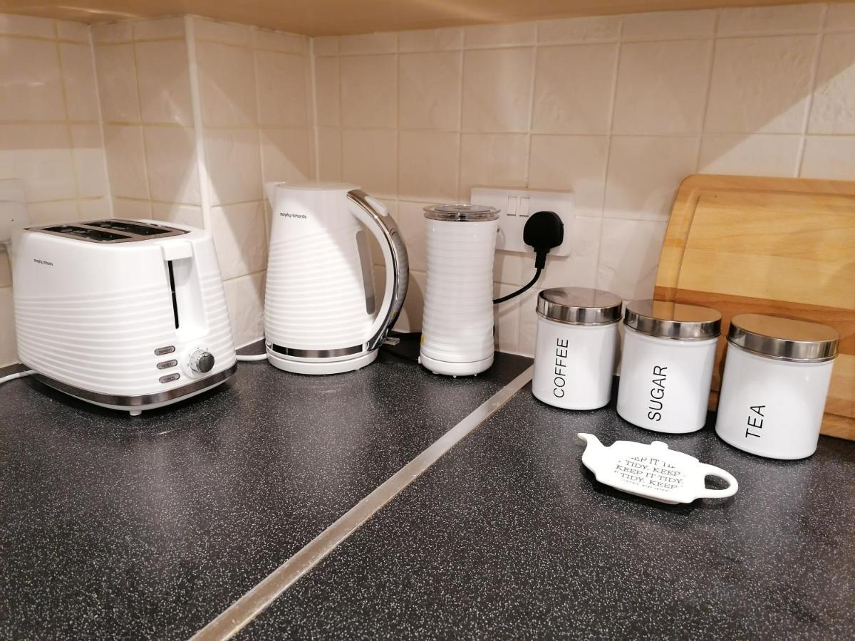 Luxury Modern 2 Bed Apartment, Free Undercroft Parking For 1 Car Southampton Eksteriør bilde