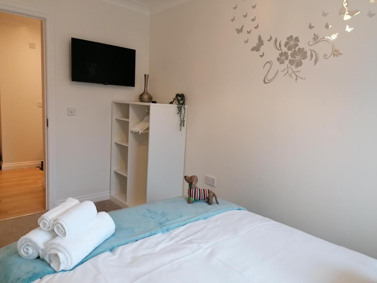 Luxury Modern 2 Bed Apartment, Free Undercroft Parking For 1 Car Southampton Eksteriør bilde